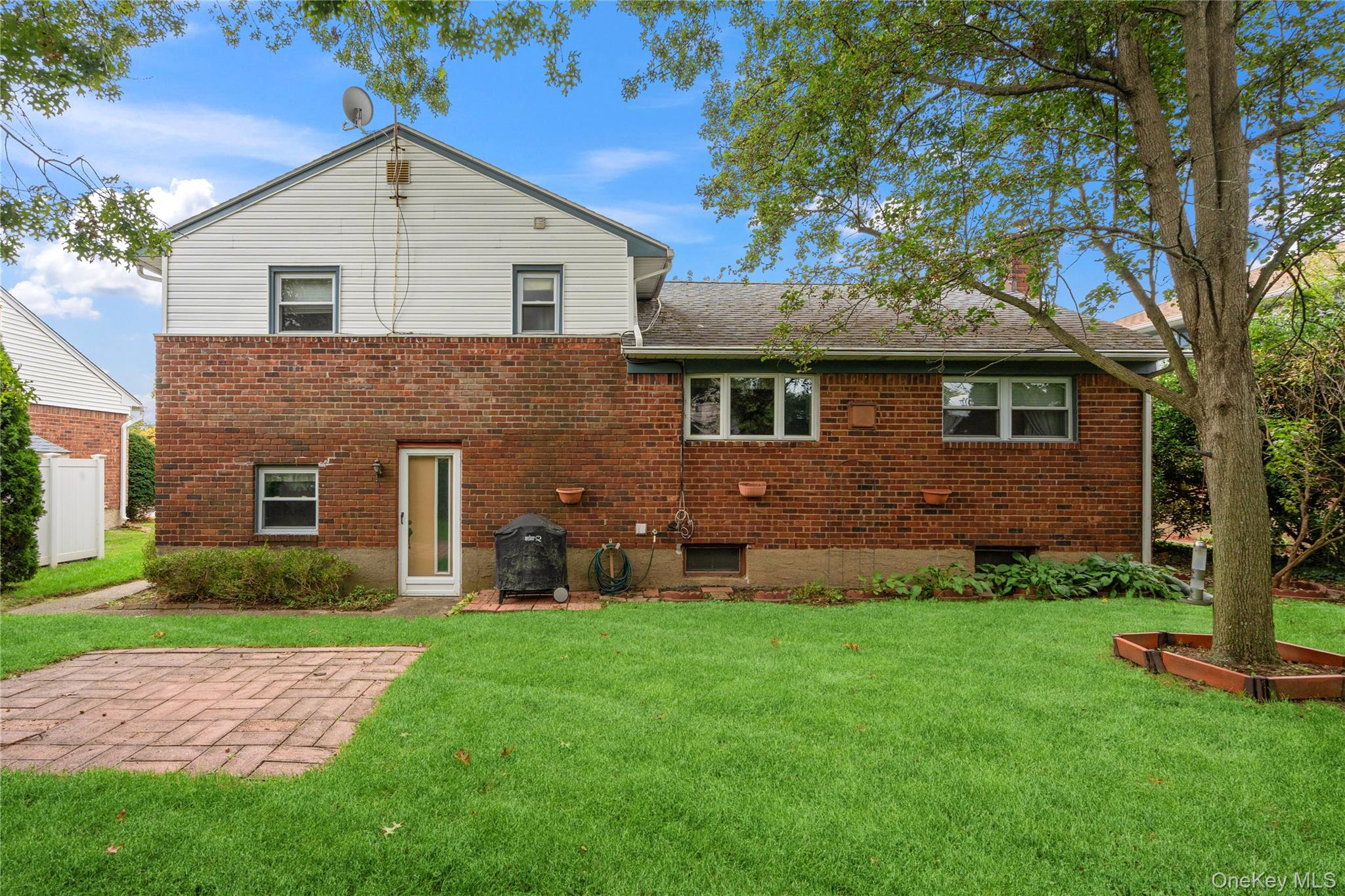 18 Kirkwood Drive, Glen Cove, NY 11542