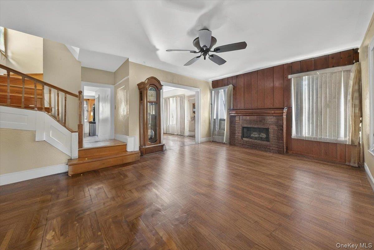 11221 212th Street, Queens Village, NY 11429