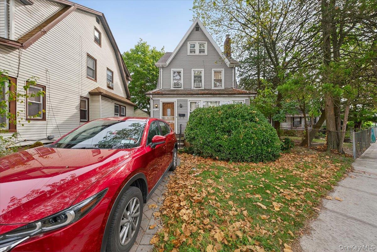 11221 212th Street, Queens Village, NY 11429