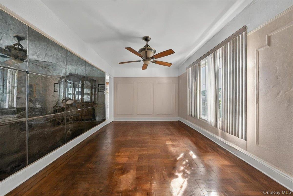 11221 212th Street, Queens Village, NY 11429