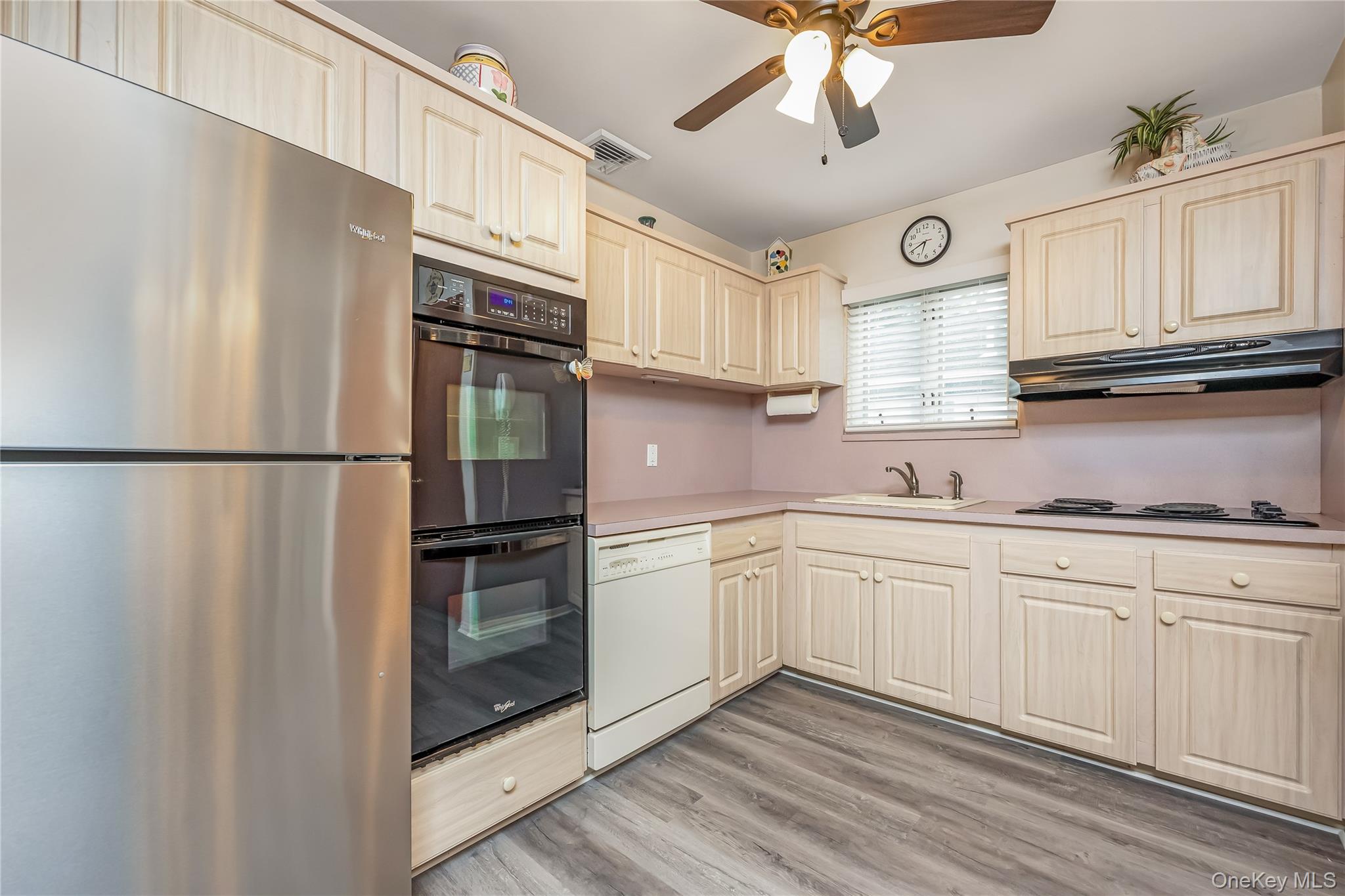 53 Glengariff Road, Massapequa Park, NY 11762