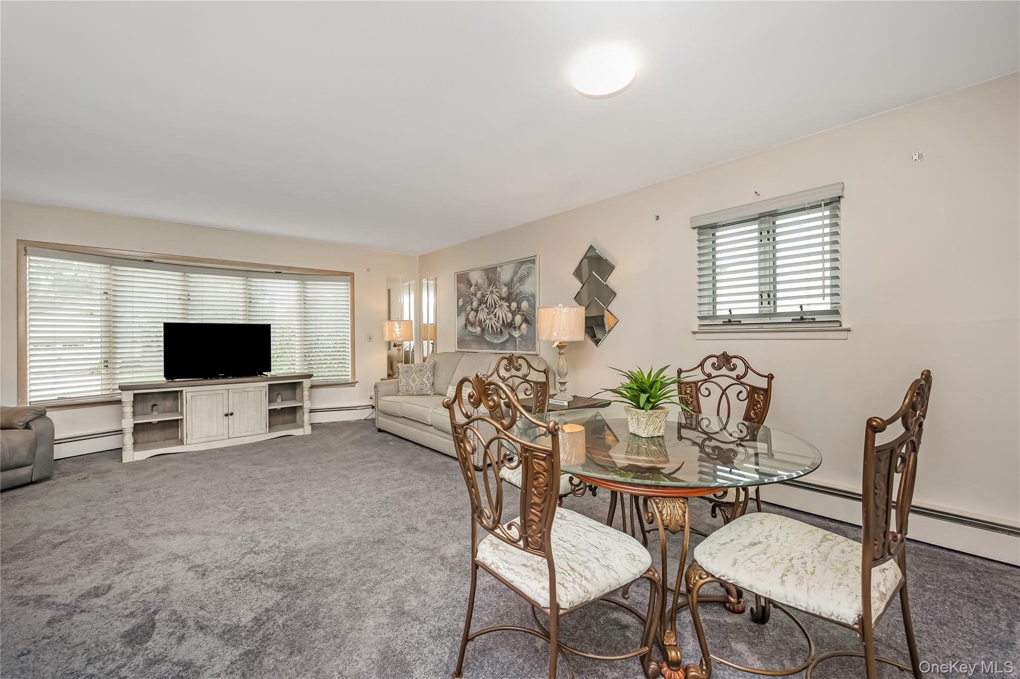 53 Glengariff Road, Massapequa Park, NY 11762