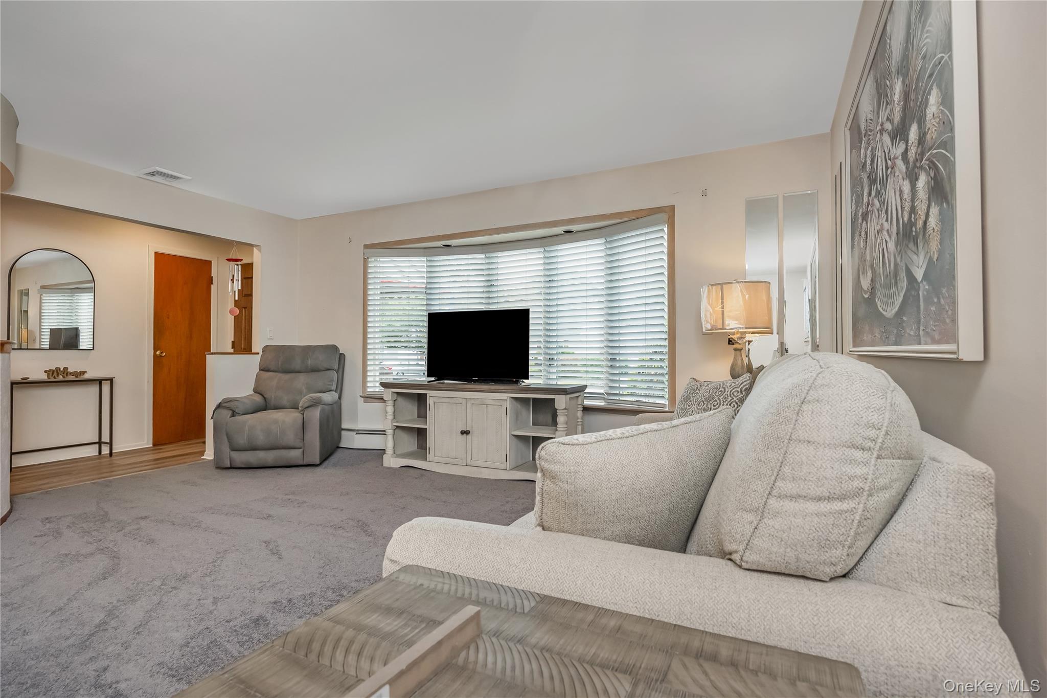 53 Glengariff Road, Massapequa Park, NY 11762