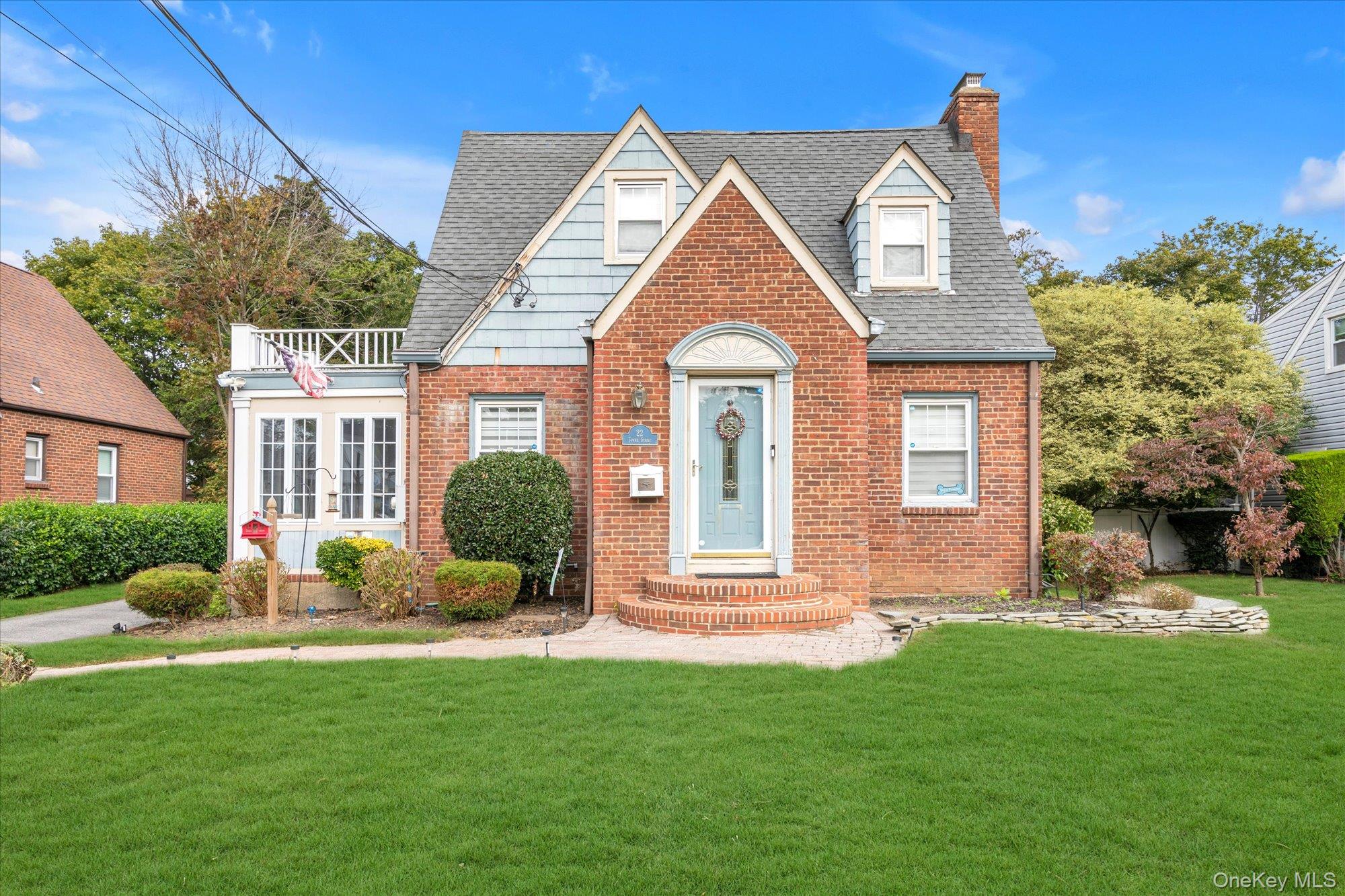 22 Towne Street, Amityville, NY 11701