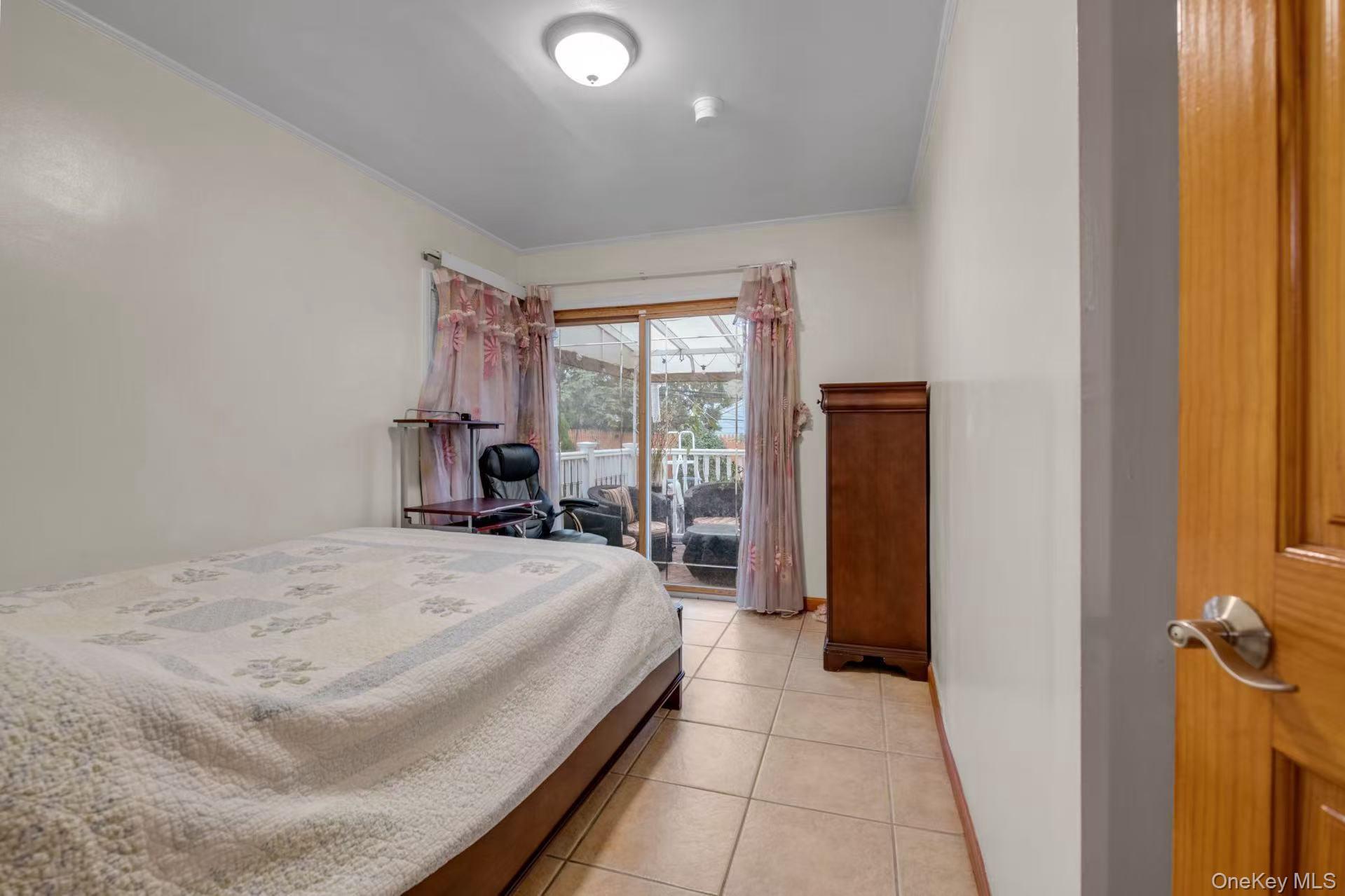 50-20 228th Street, Oakland Gardens, NY 11364