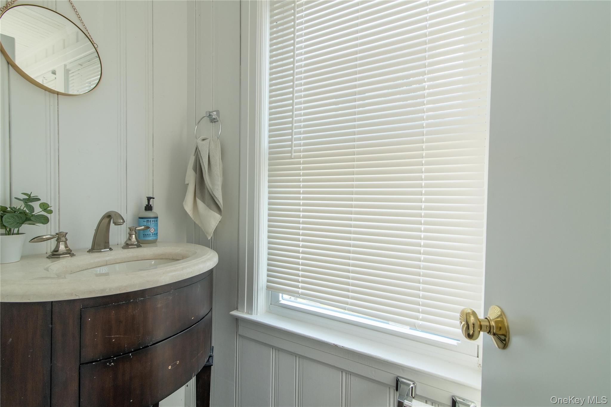 47 Henry Street, Kings Park, NY 11754