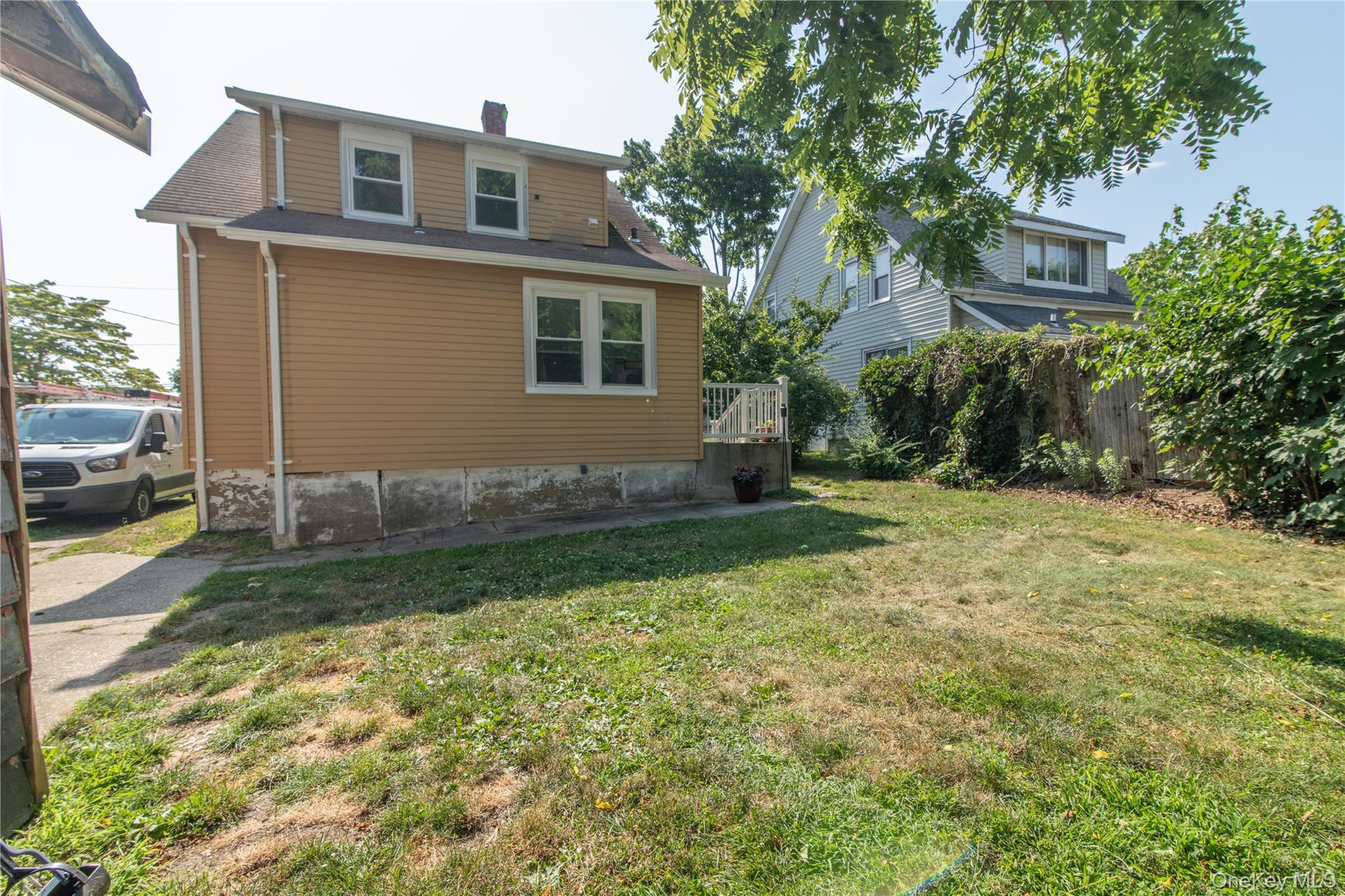 47 Henry Street, Kings Park, NY 11754