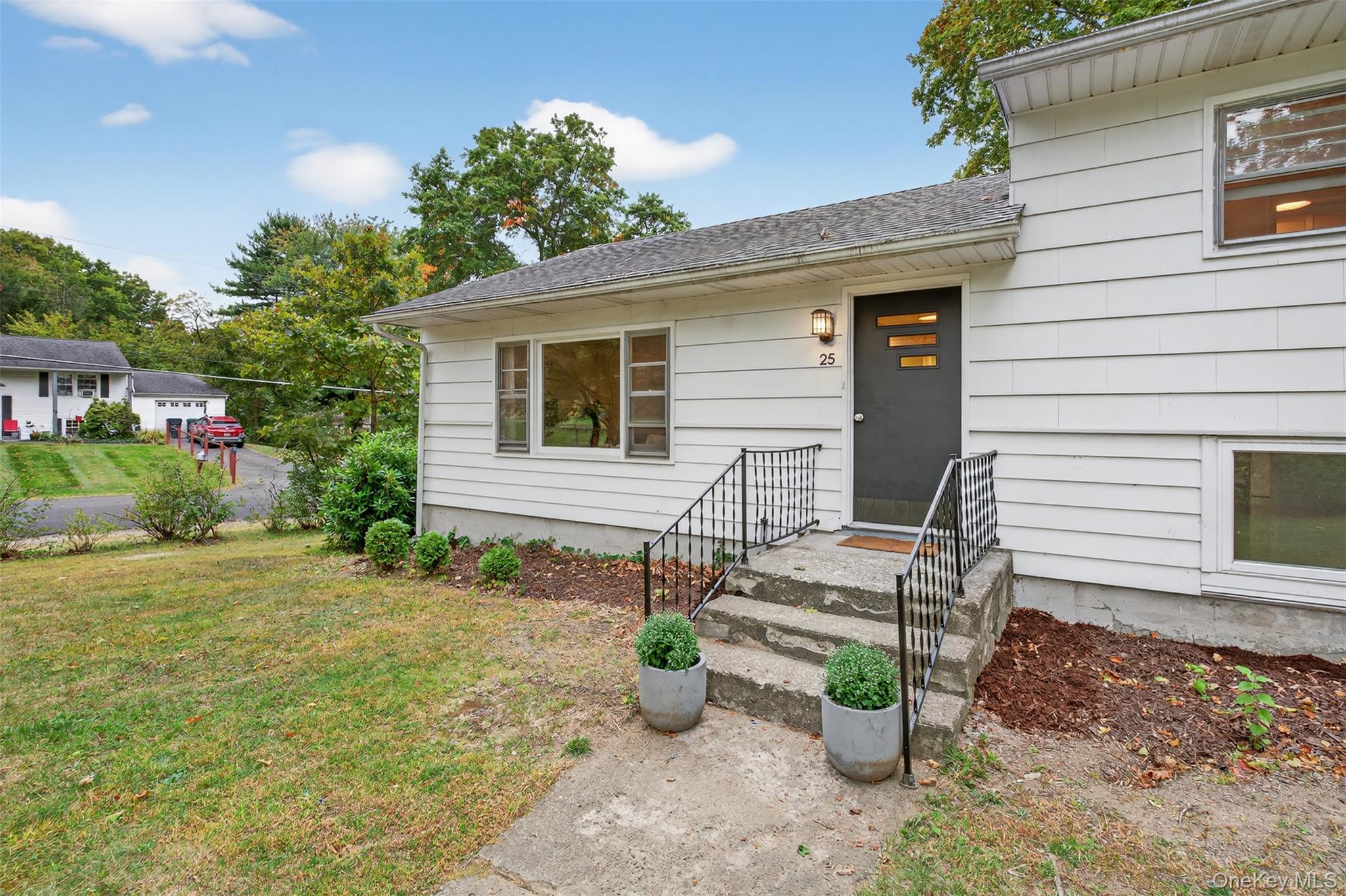 25 Cherry Hill Road, New Paltz, NY 12561