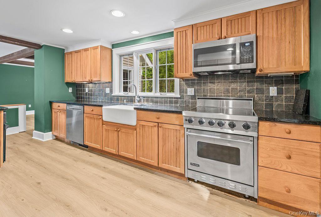 127 Route 100, Katonah, NY 10536