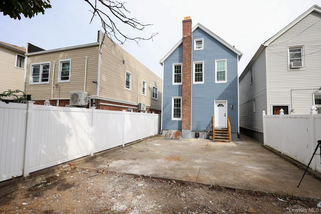 9134 81st Street, Woodhaven, NY 11421