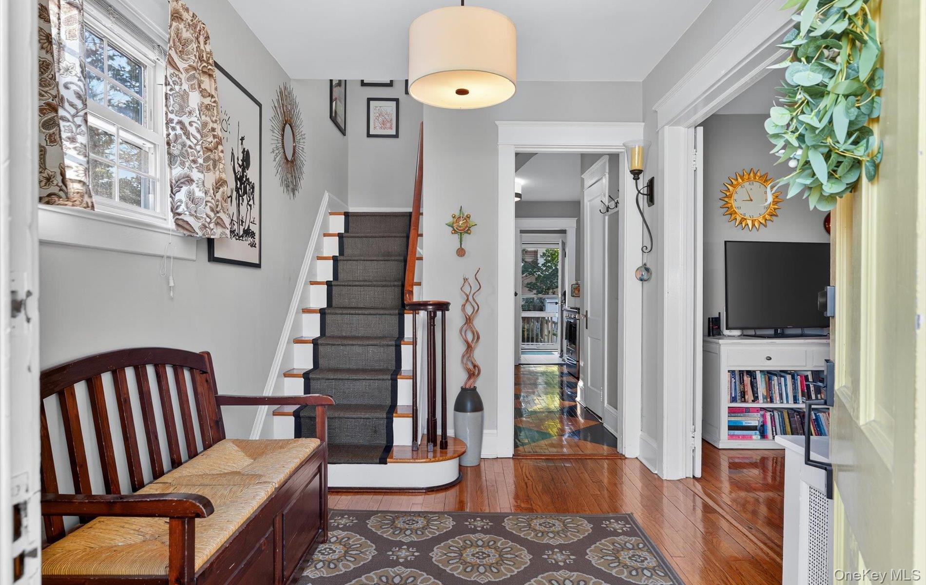 7 Ransom Avenue, Sea Cliff, NY 11579