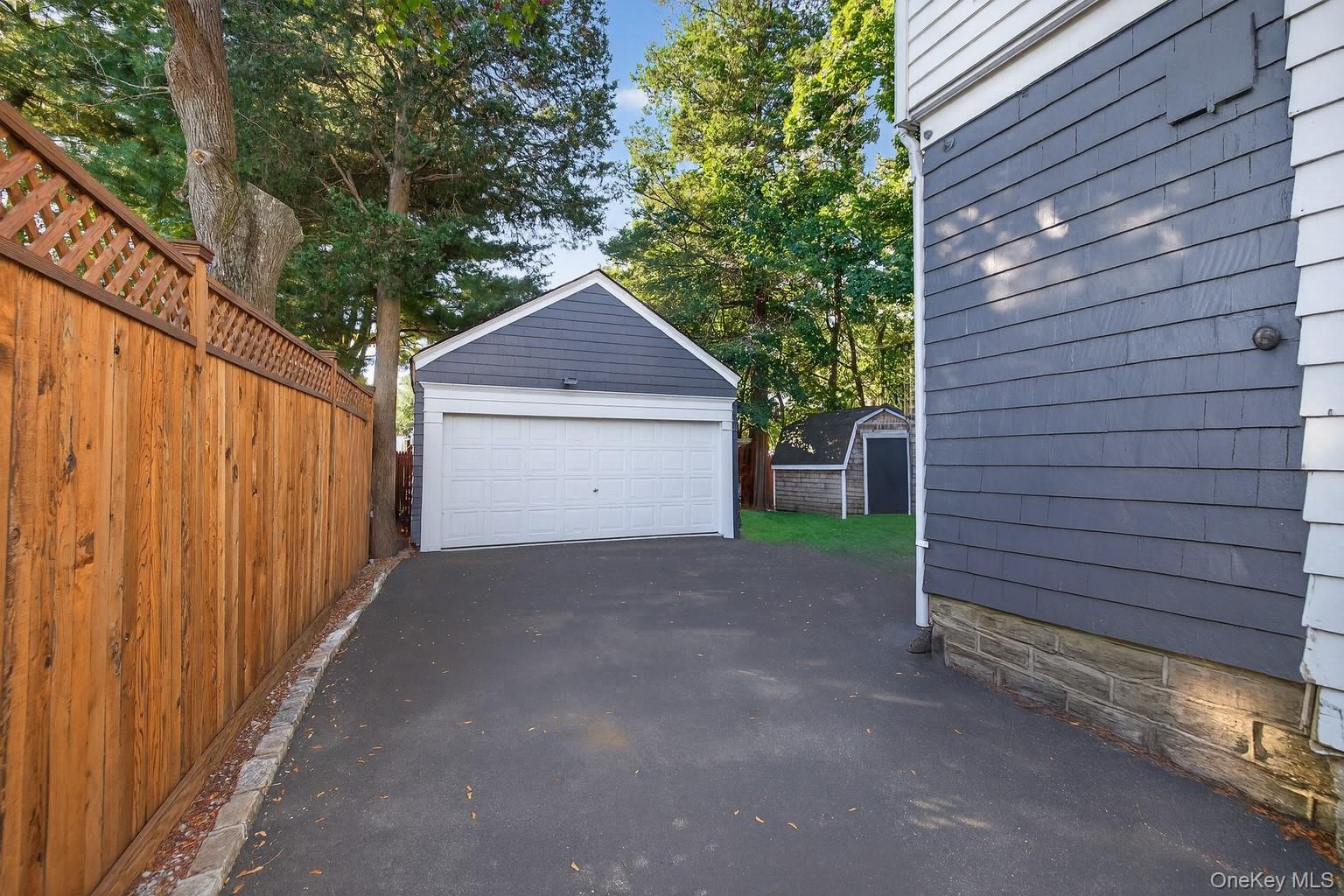 7 Ransom Avenue, Sea Cliff, NY 11579