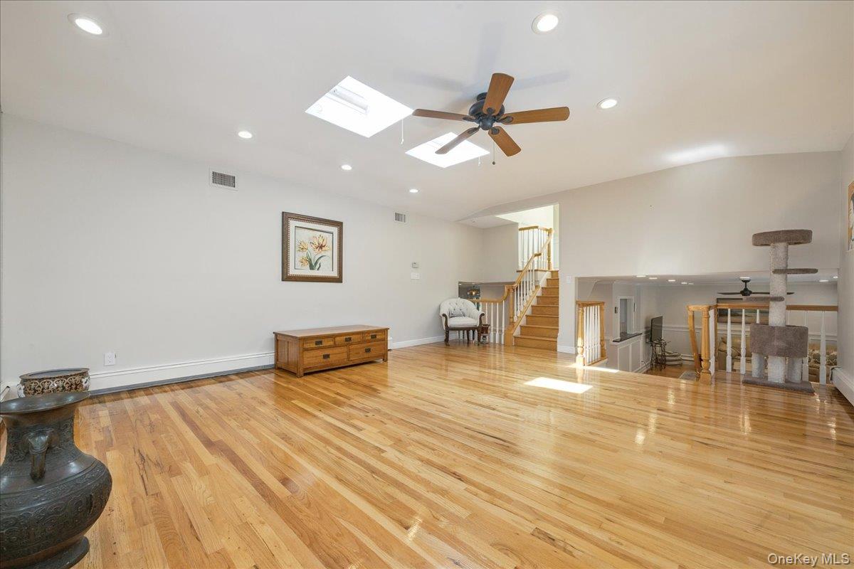 2903 Preston Lane, Merrick, NY 11566