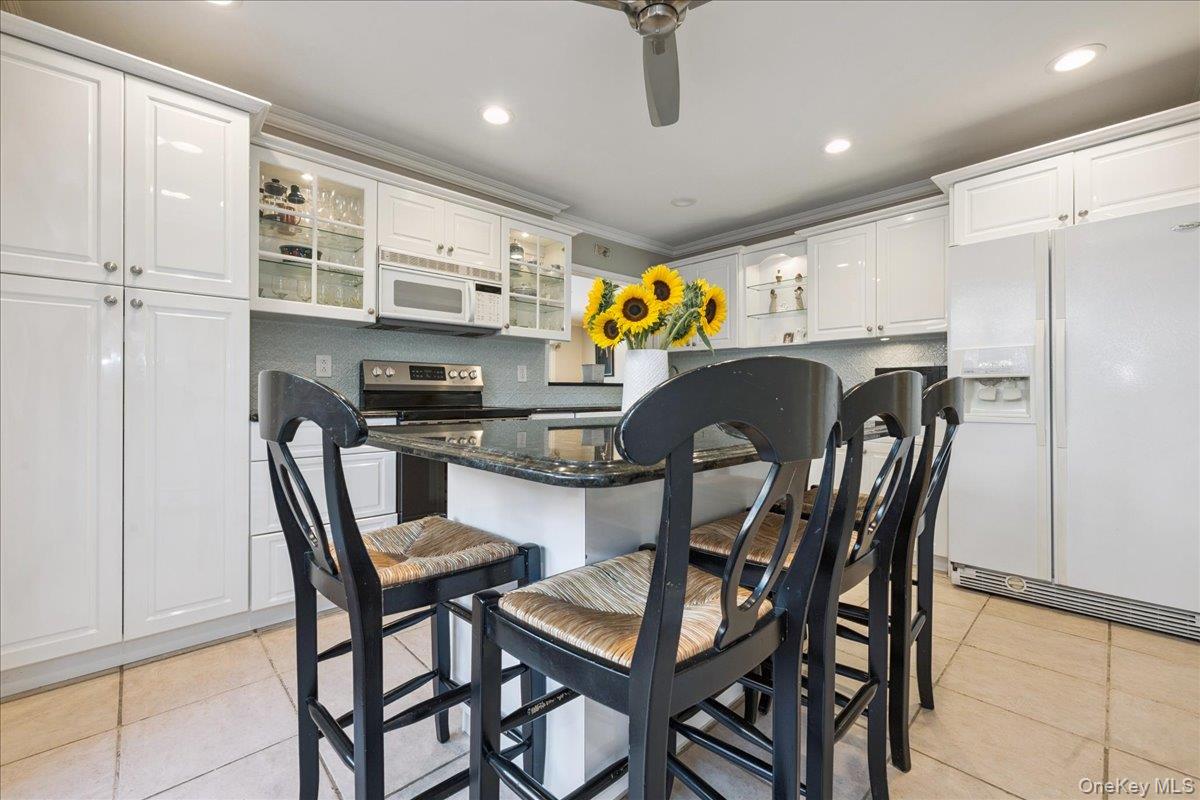 2903 Preston Lane, Merrick, NY 11566