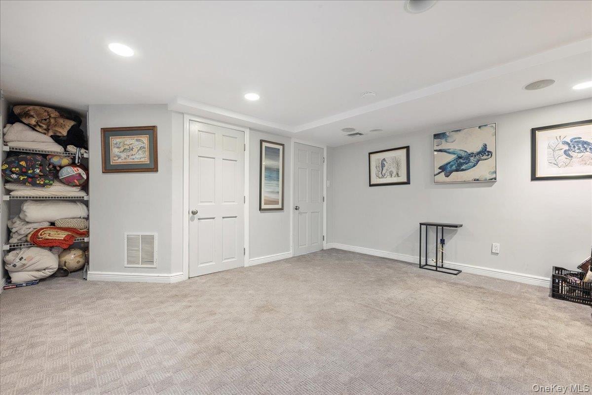 2903 Preston Lane, Merrick, NY 11566