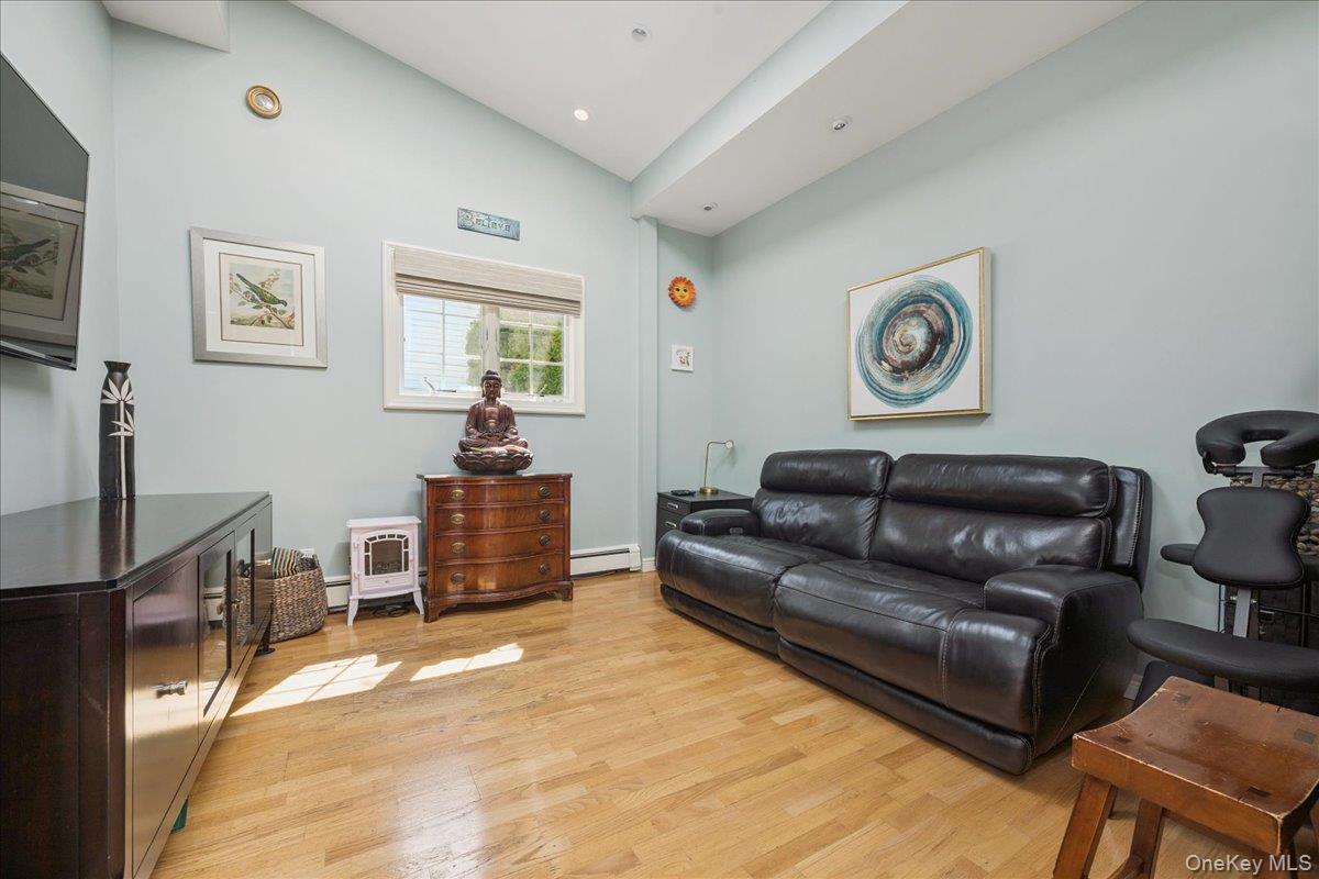 2903 Preston Lane, Merrick, NY 11566