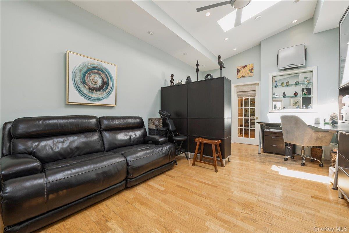 2903 Preston Lane, Merrick, NY 11566