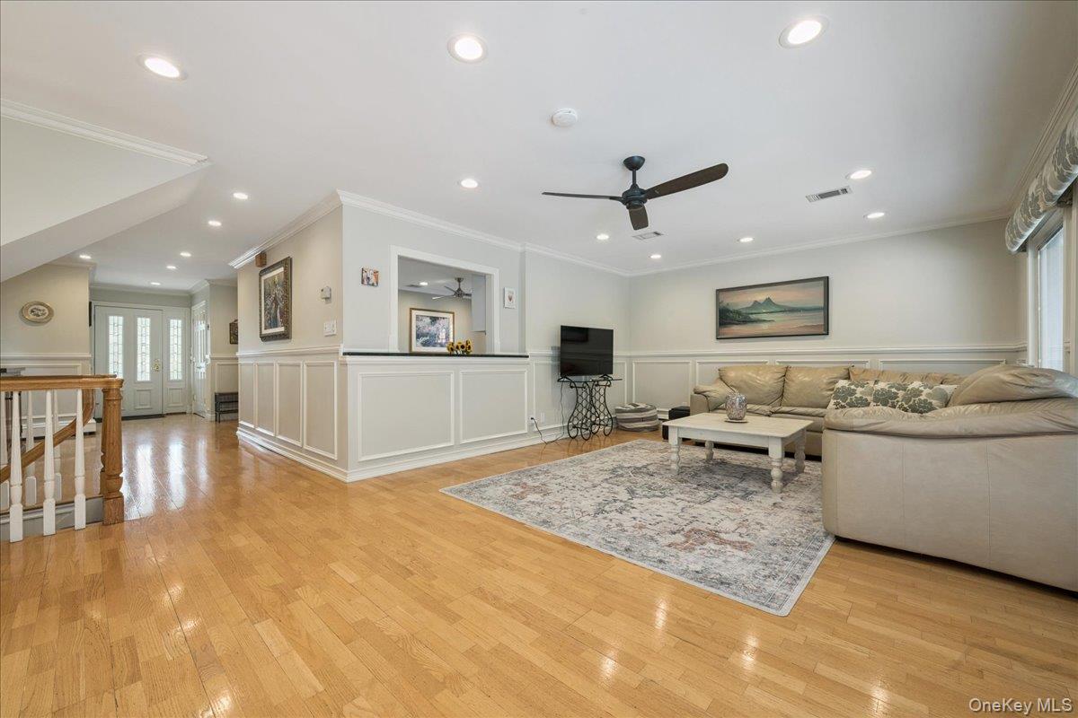 2903 Preston Lane, Merrick, NY 11566