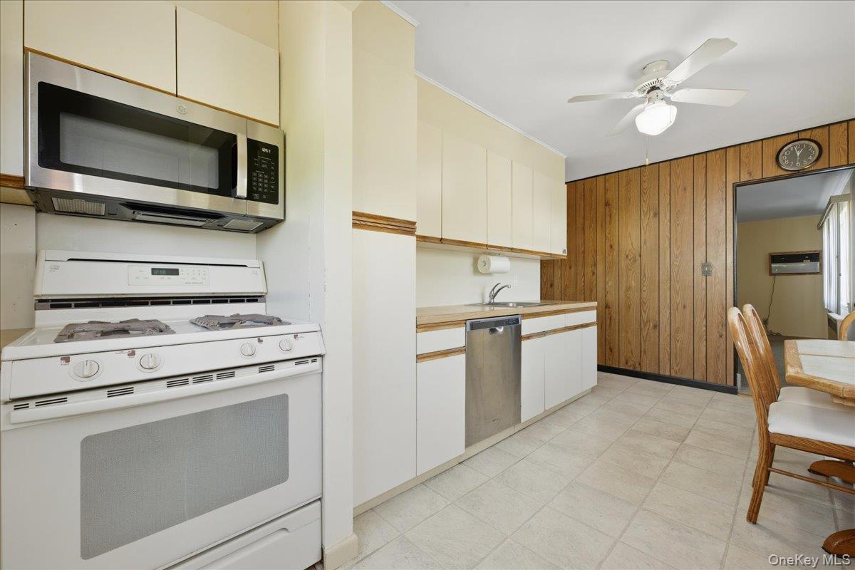 2846 Walter Road, Wantagh, NY 11793