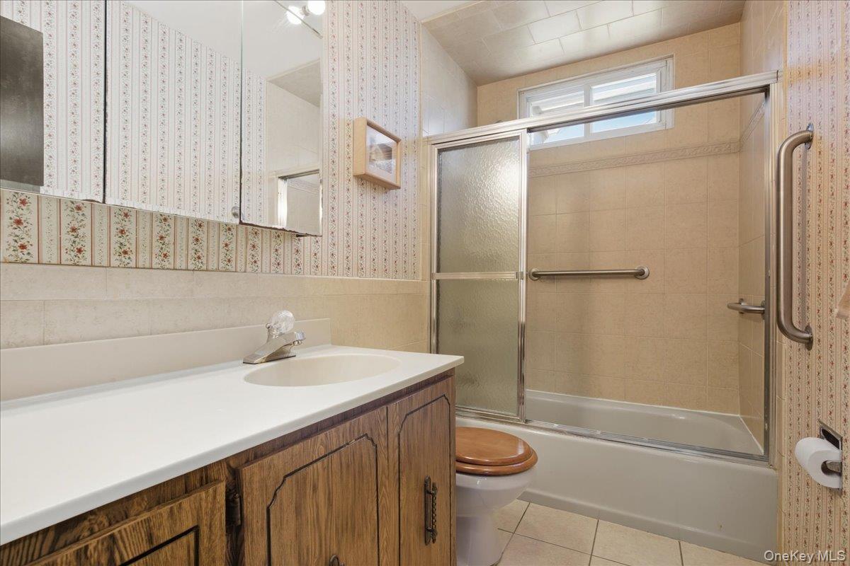 2846 Walter Road, Wantagh, NY 11793