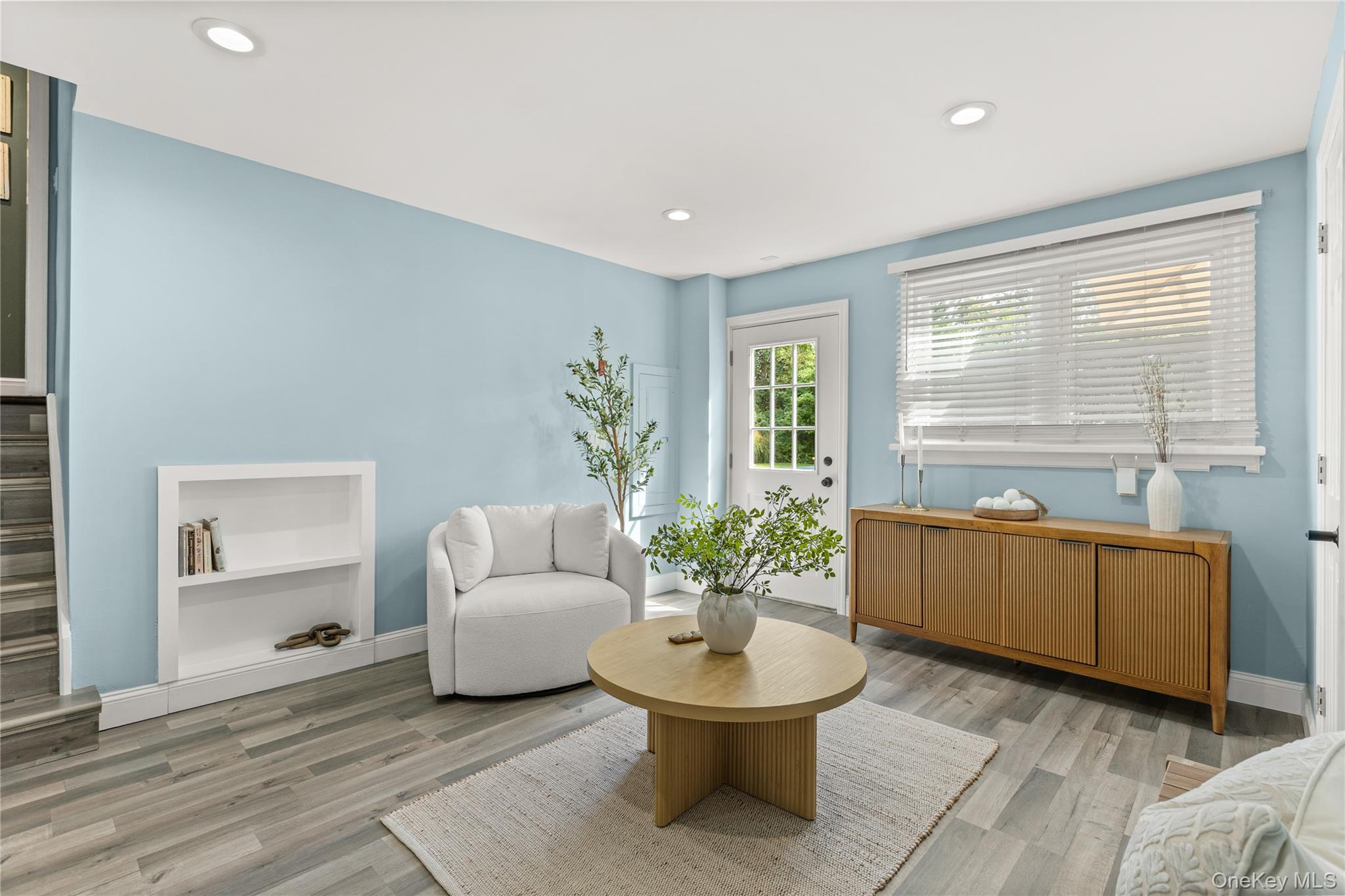 19 Gamecock Lane, Babylon, NY 11702