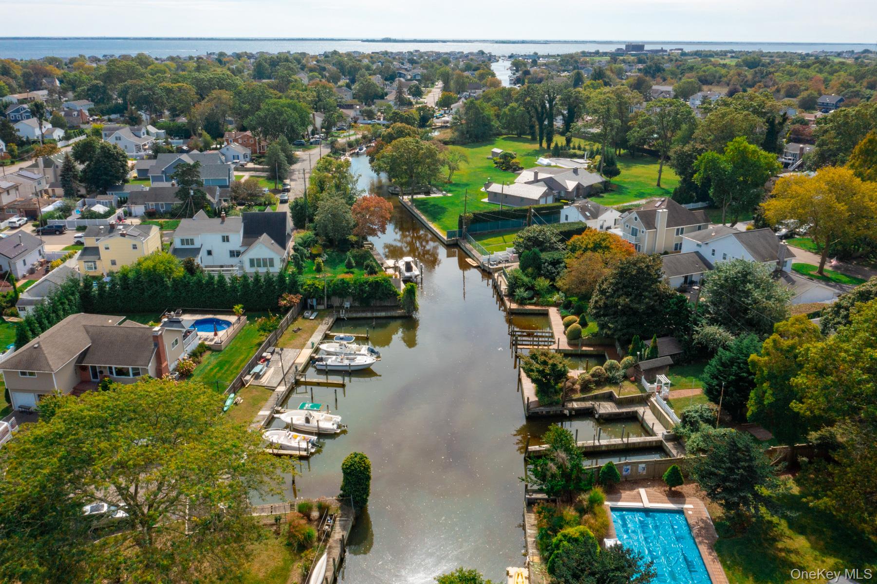 19 Gamecock Lane, Babylon, NY 11702