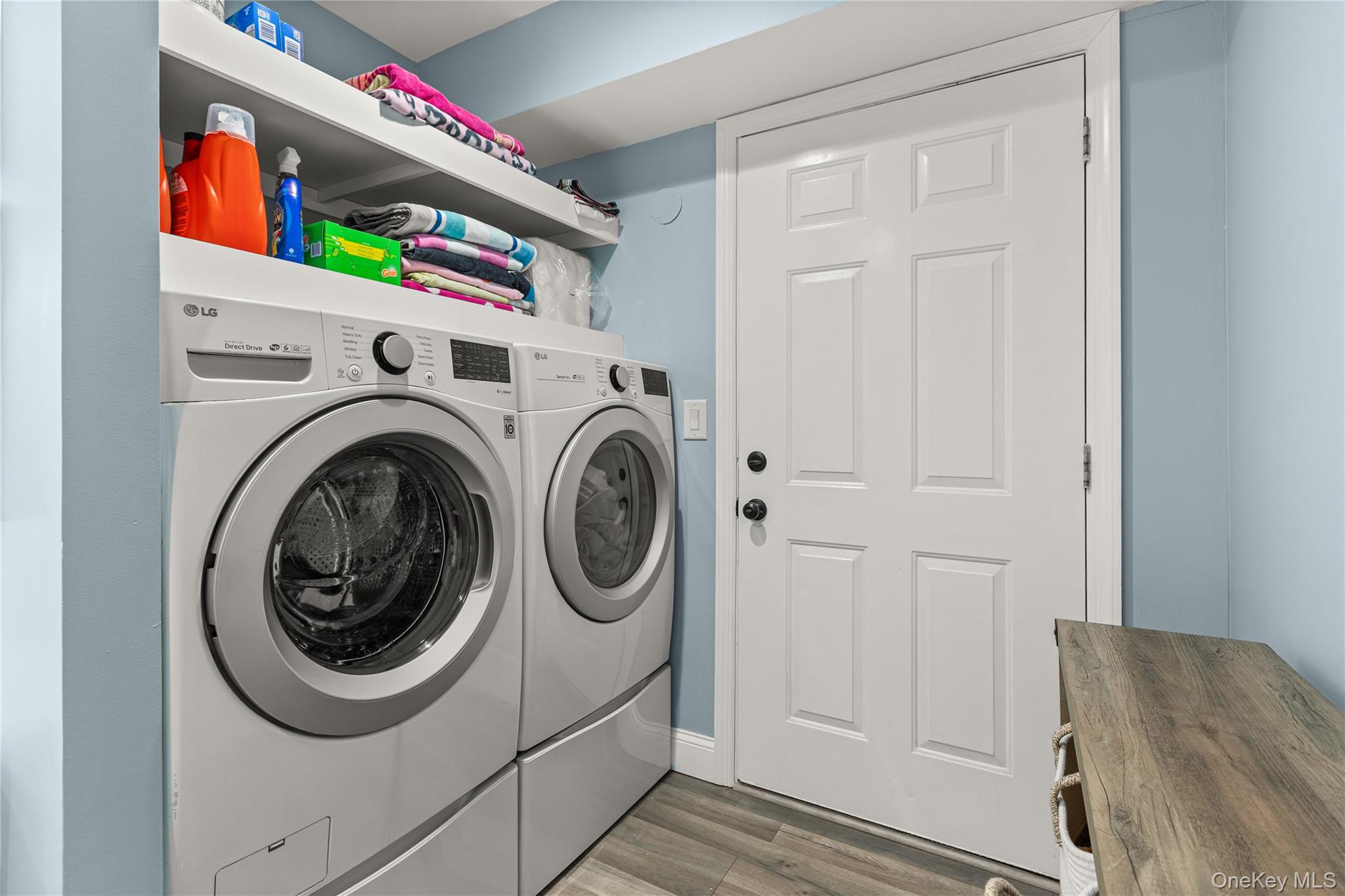 19 Gamecock Lane, Babylon, NY 11702