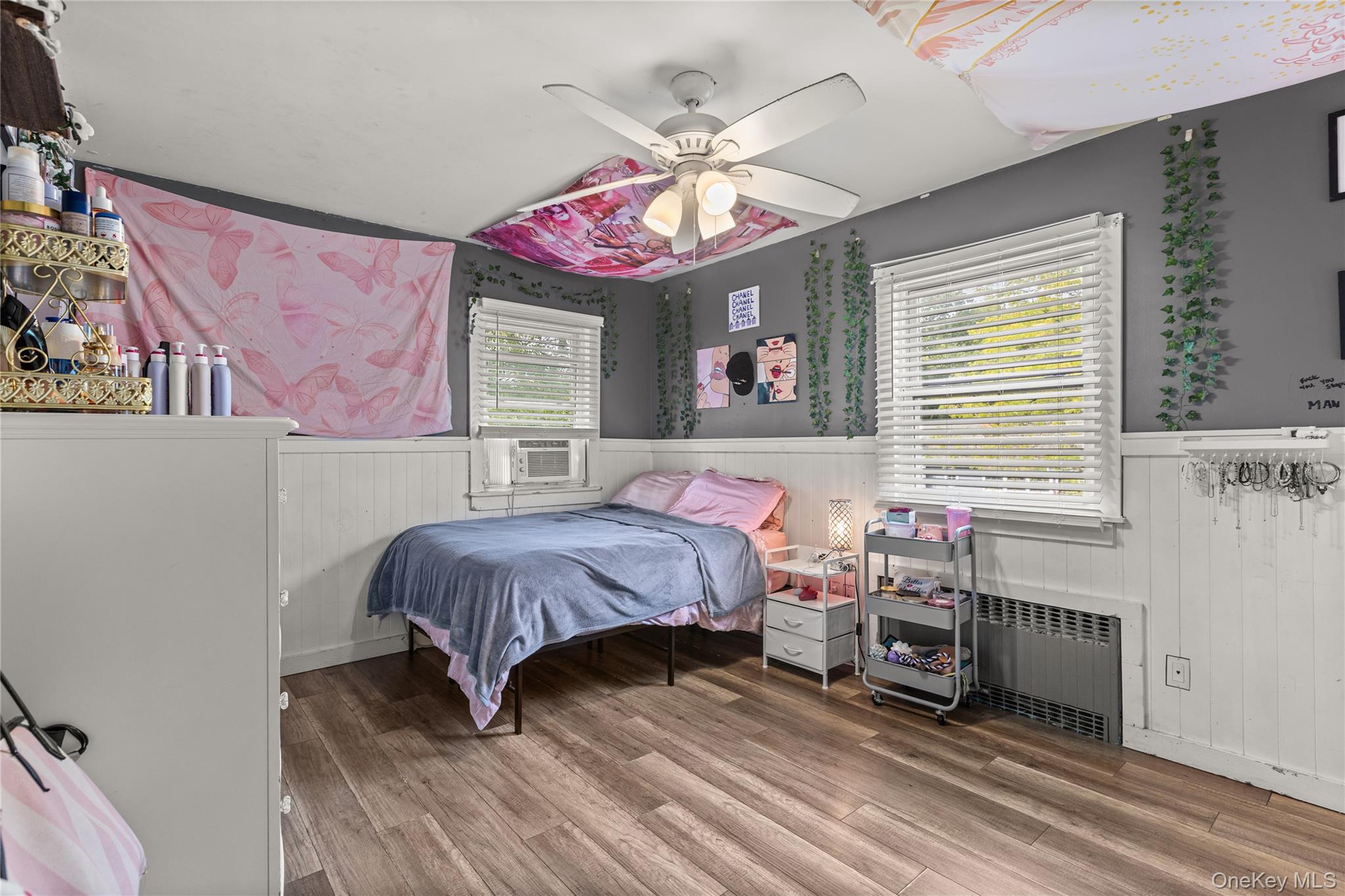 19 Gamecock Lane, Babylon, NY 11702