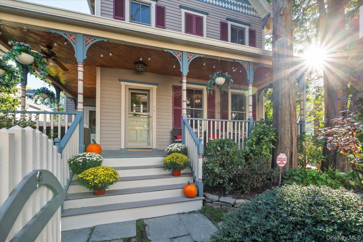 9 Maple Avenue, Sea Cliff, NY 11579