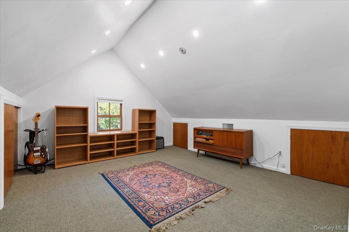 9 Maple Avenue, Sea Cliff, NY 11579