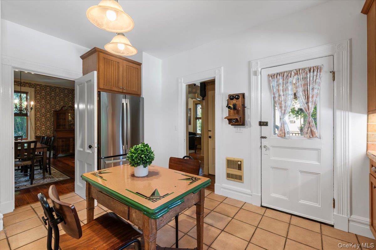 9 Maple Avenue, Sea Cliff, NY 11579