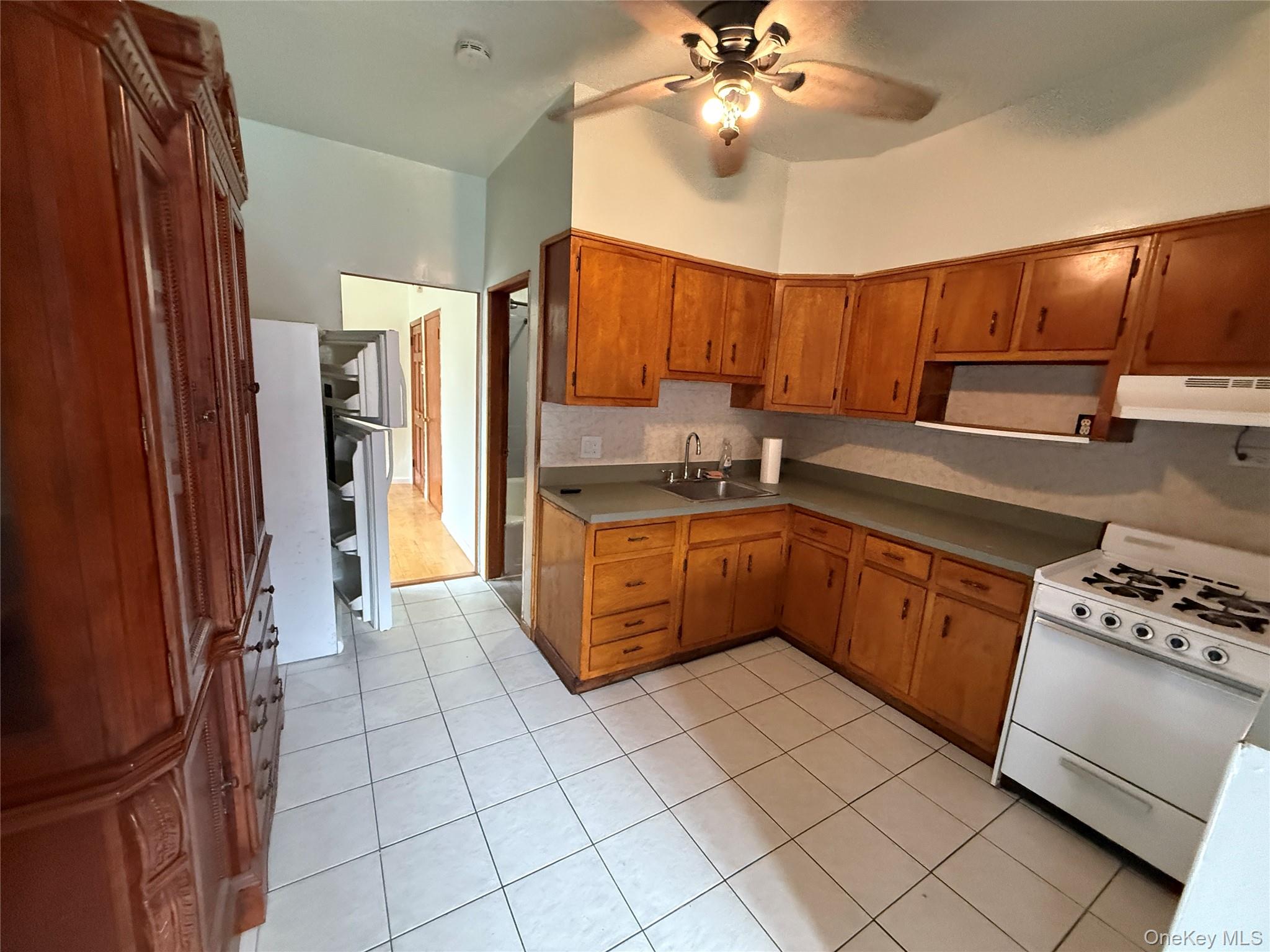 1537 McDonald Street, Bronx, NY 10461