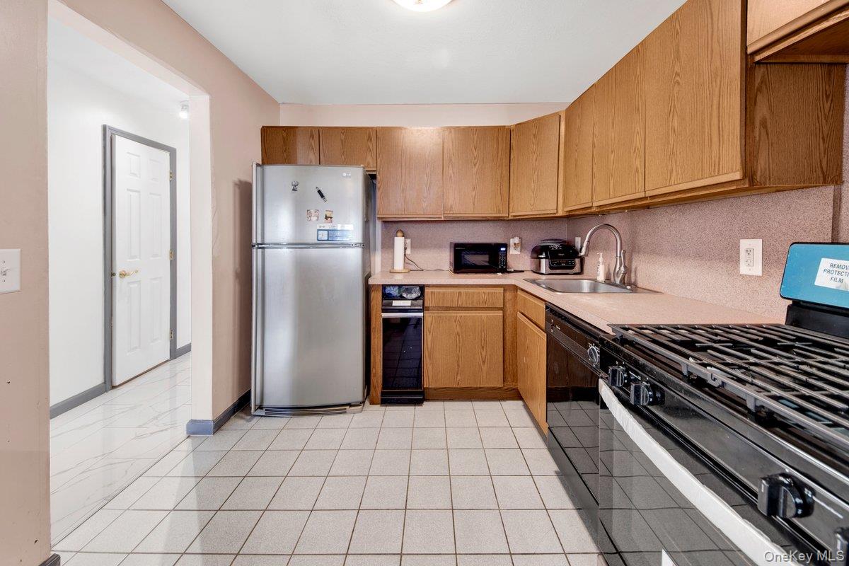 203 White Plains Road, Bronx, NY 10473