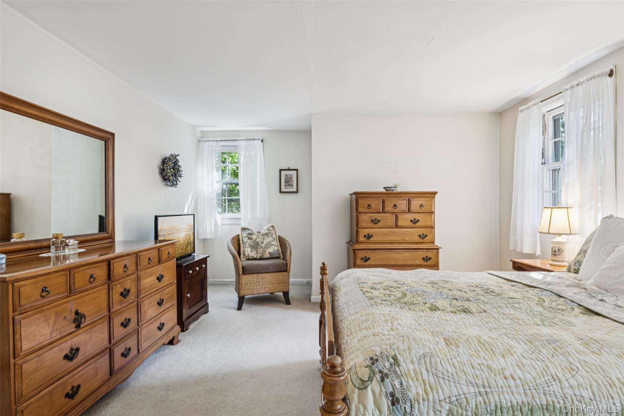 3 Soundview Drive, Huntington, NY 11743