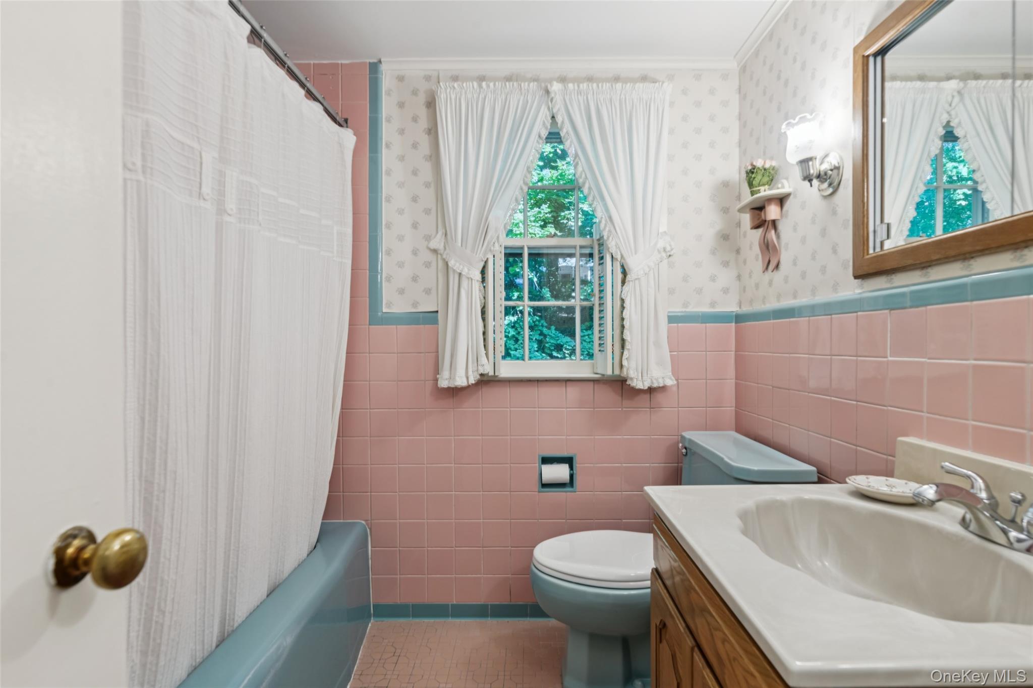 3 Soundview Drive, Huntington, NY 11743