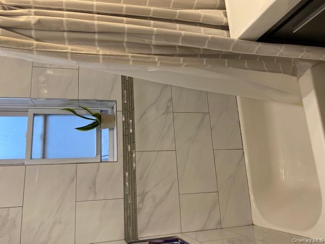 2554 35th Street, Astoria, NY 11103