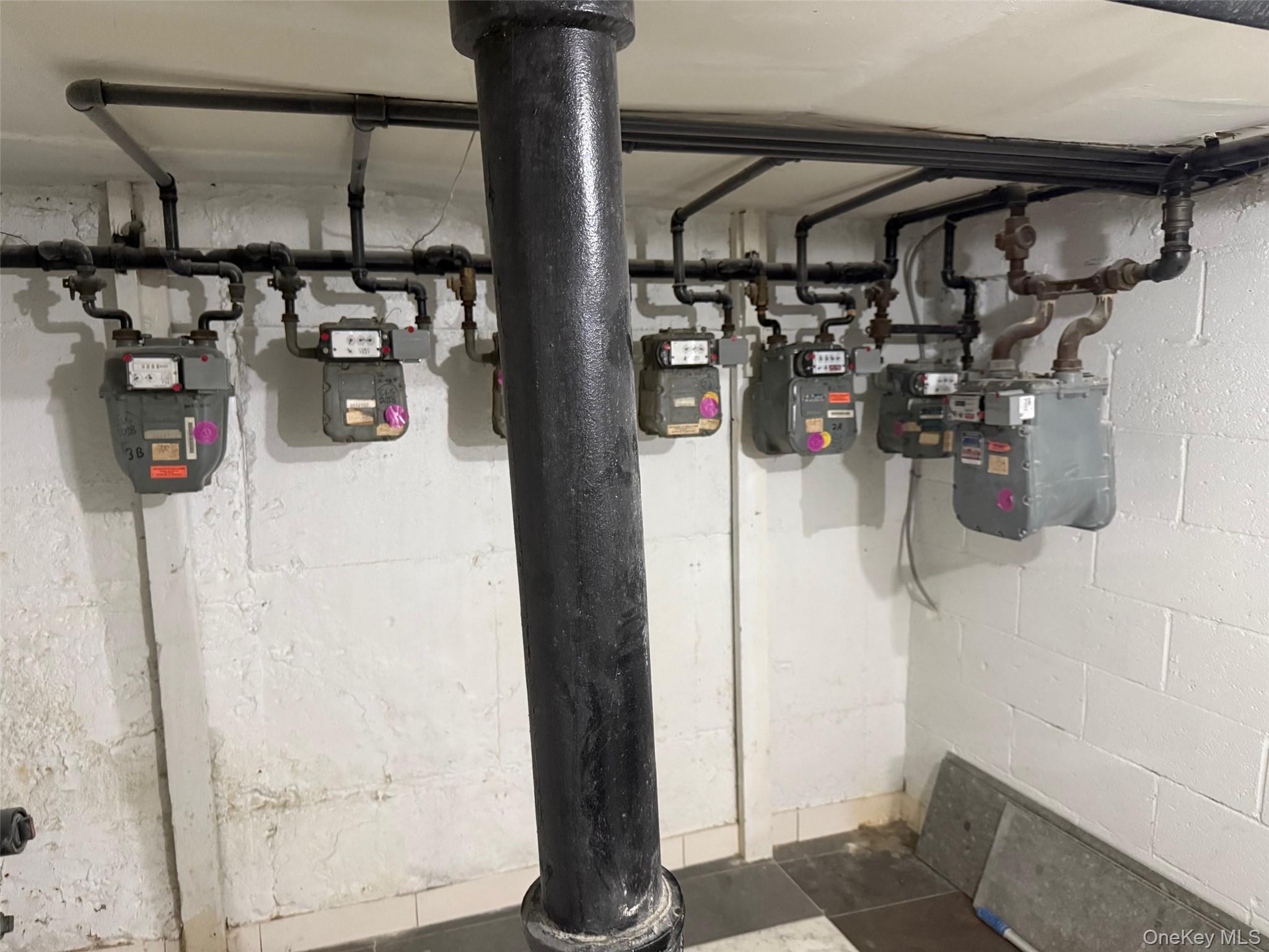 2554 35th Street, Astoria, NY 11103