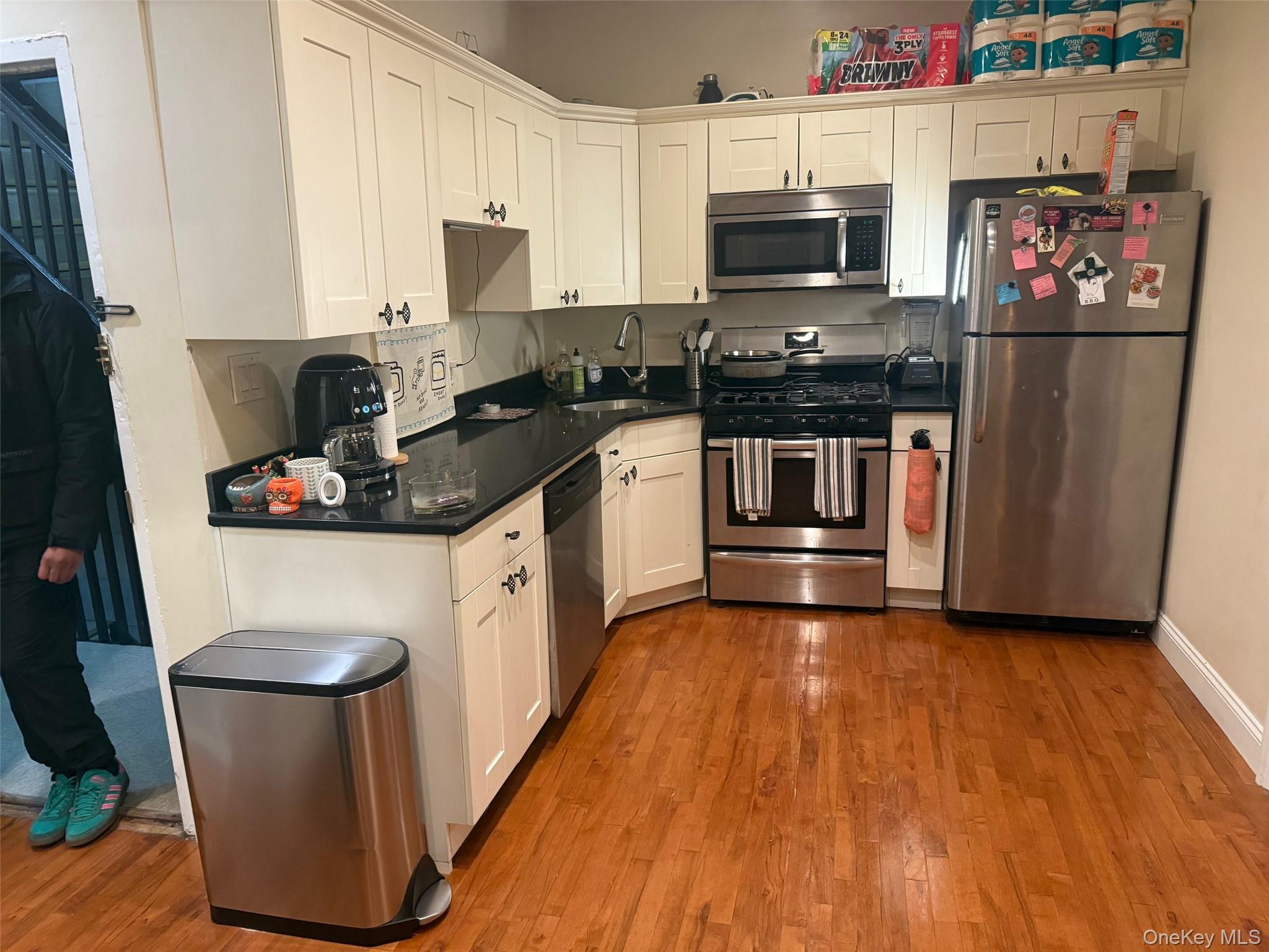 2554 35th Street, Astoria, NY 11103