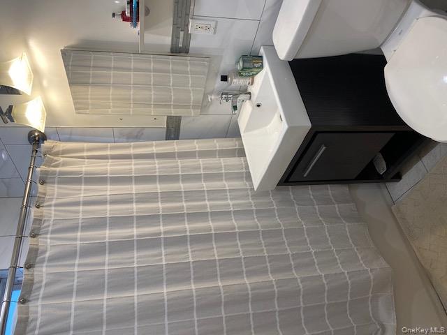 2554 35th Street, Astoria, NY 11103