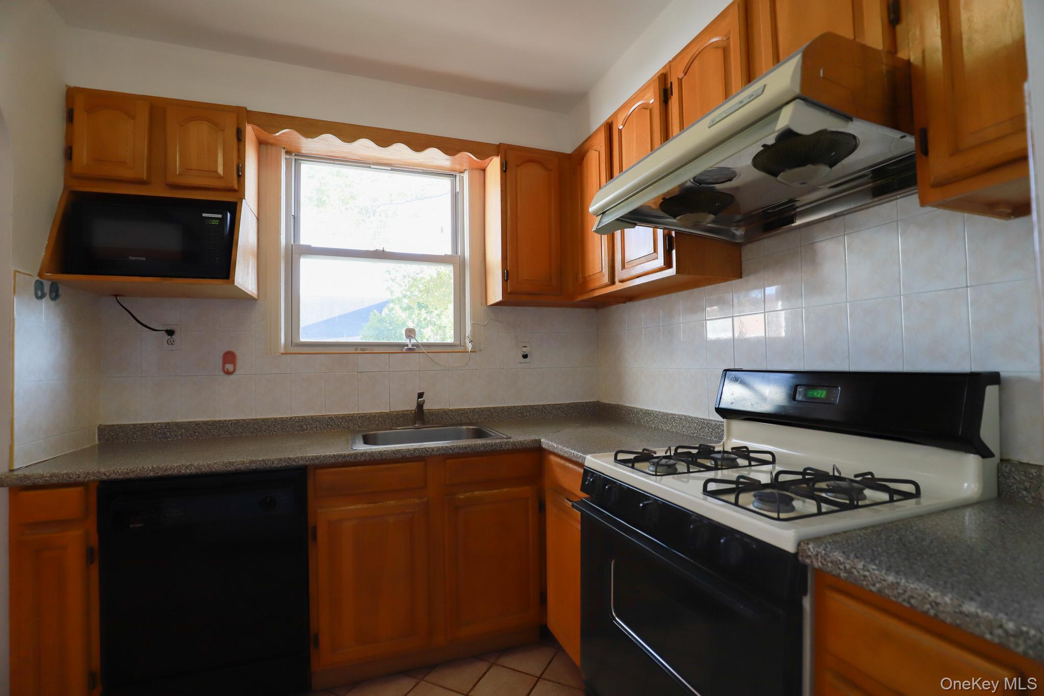 50-36 190th Street, Fresh Meadows, NY 11365