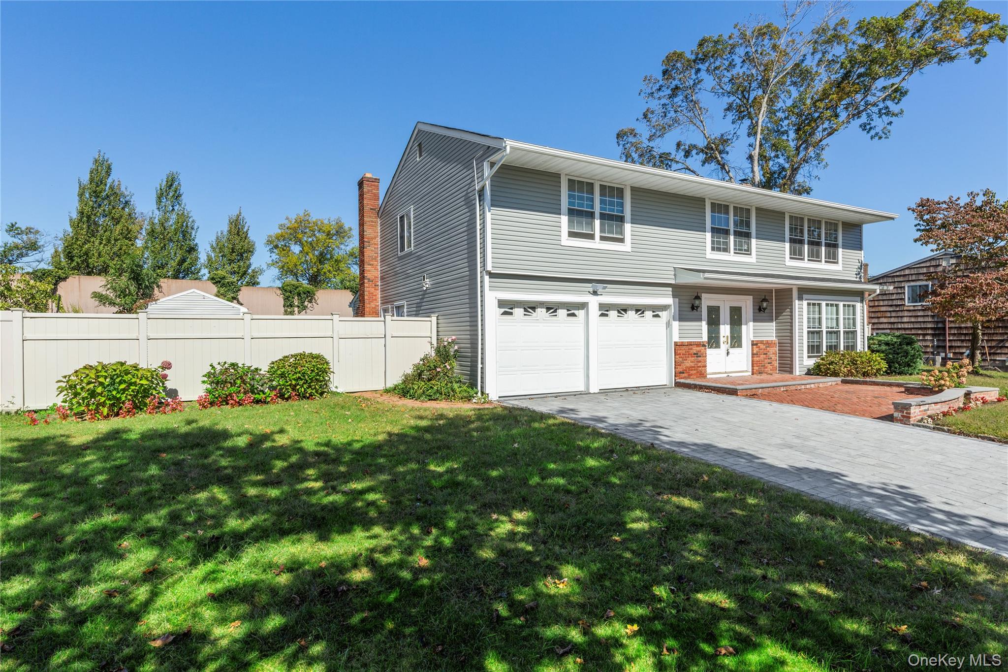 44 Apple Tree Drive, Hauppauge, NY 11788