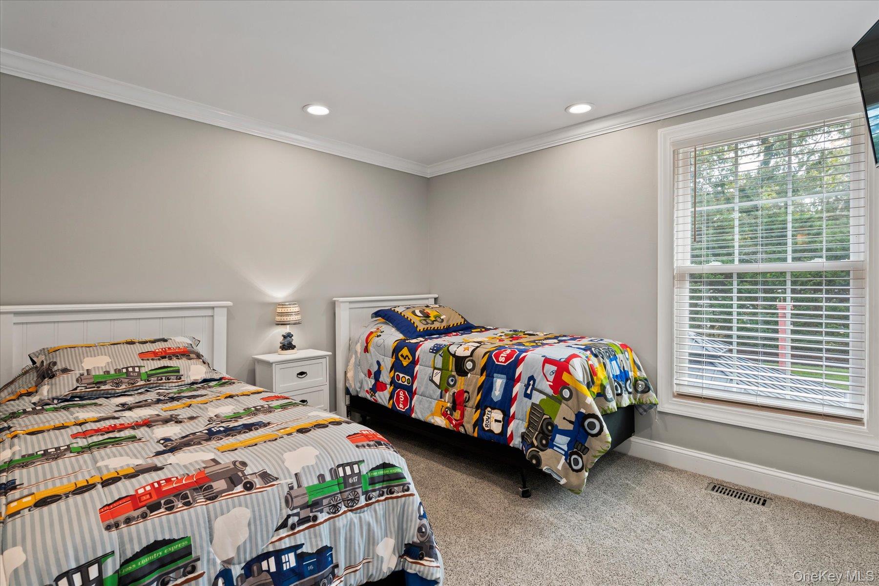 4 Foreston Circle, Manorville, NY 11949