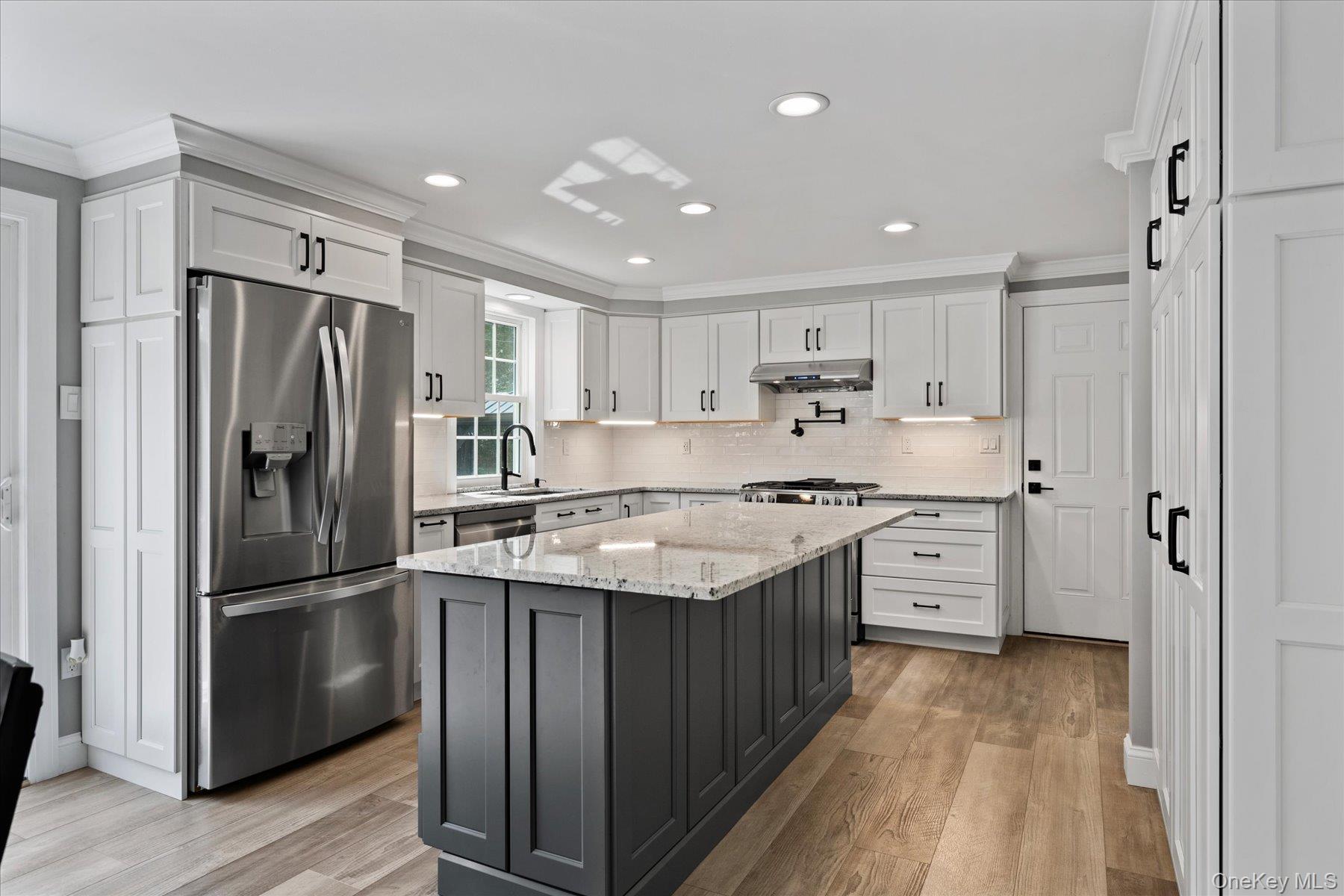 4 Foreston Circle, Manorville, NY 11949