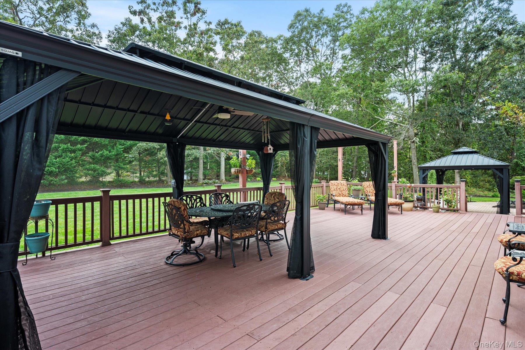 4 Foreston Circle, Manorville, NY 11949