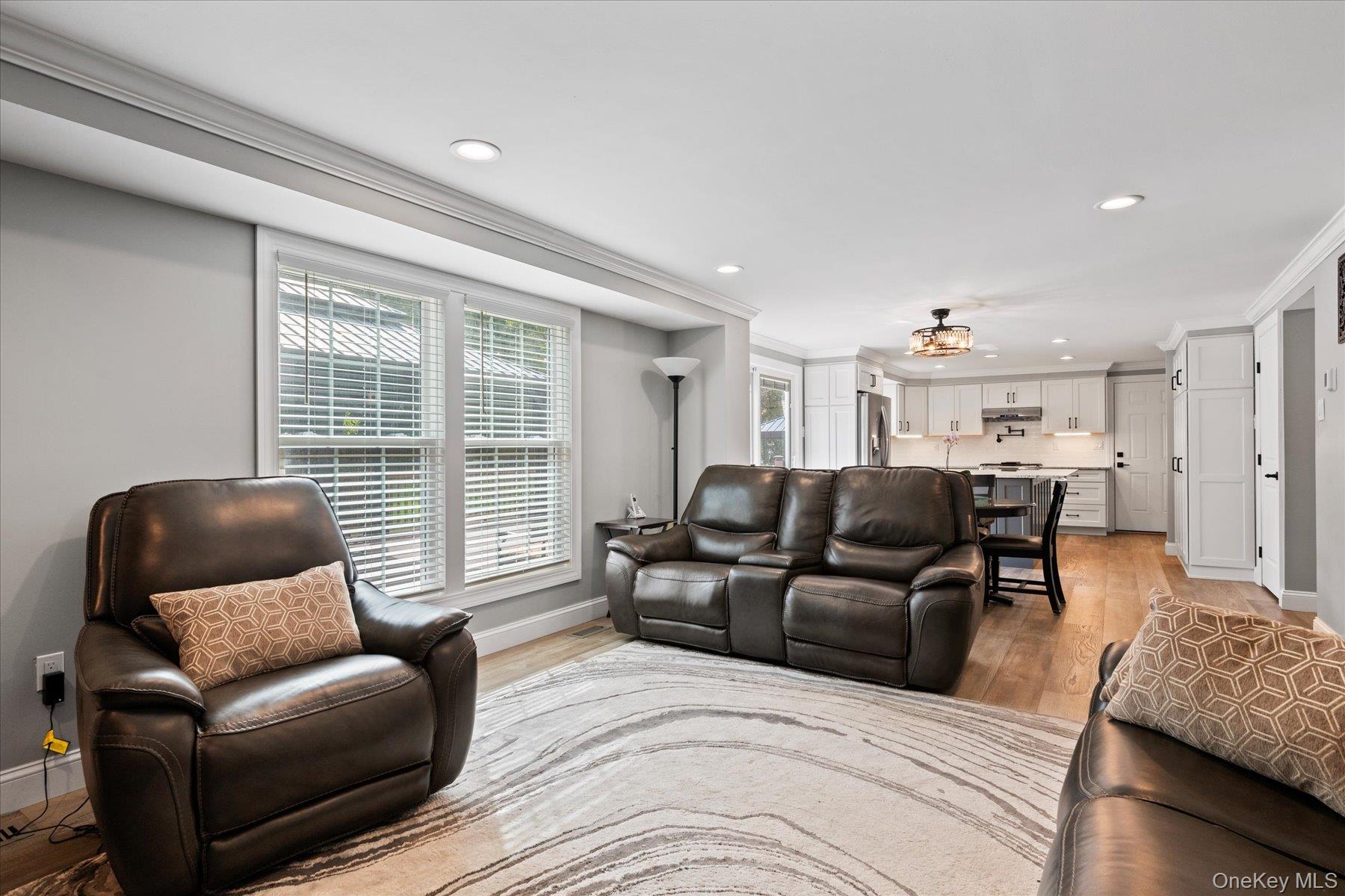 4 Foreston Circle, Manorville, NY 11949