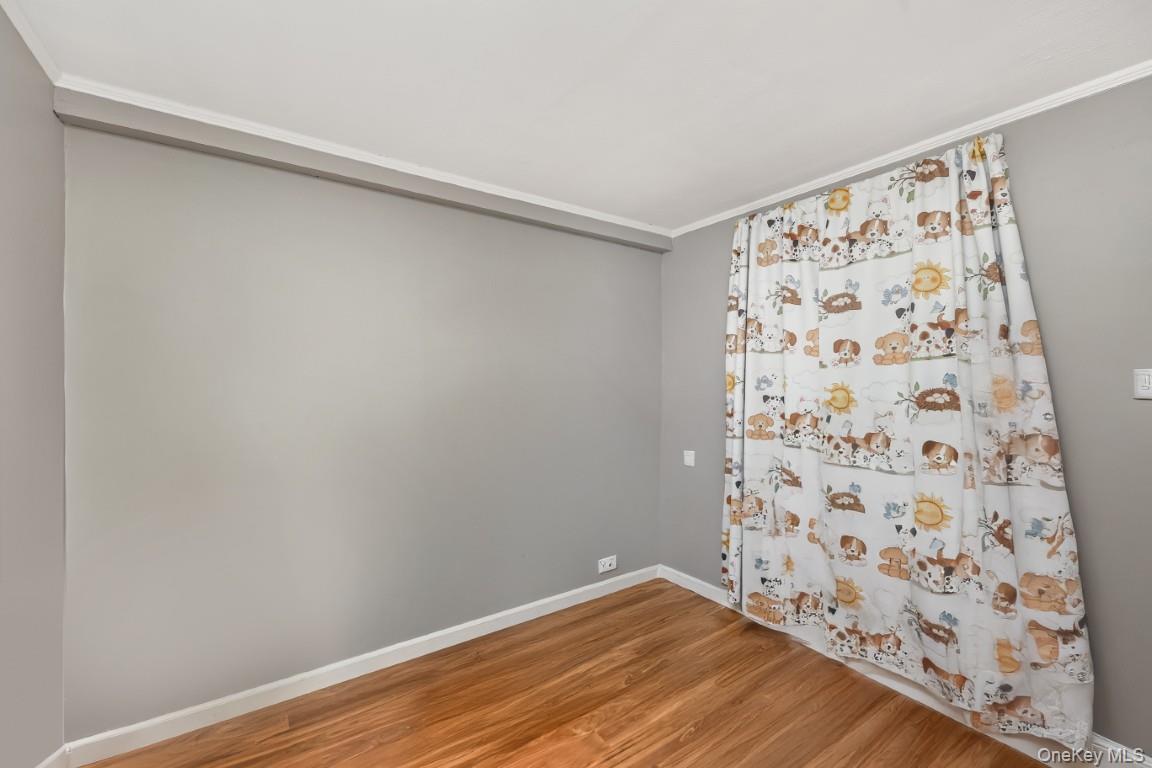 67-72 78th Street, Middle Village, NY 11379