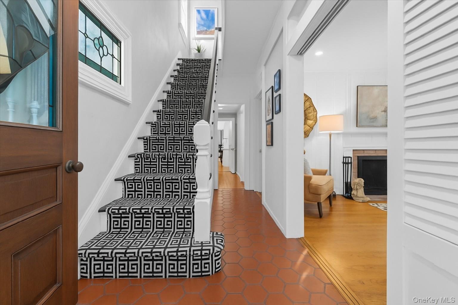 18 S Washington Street, Port Washington, NY 11050