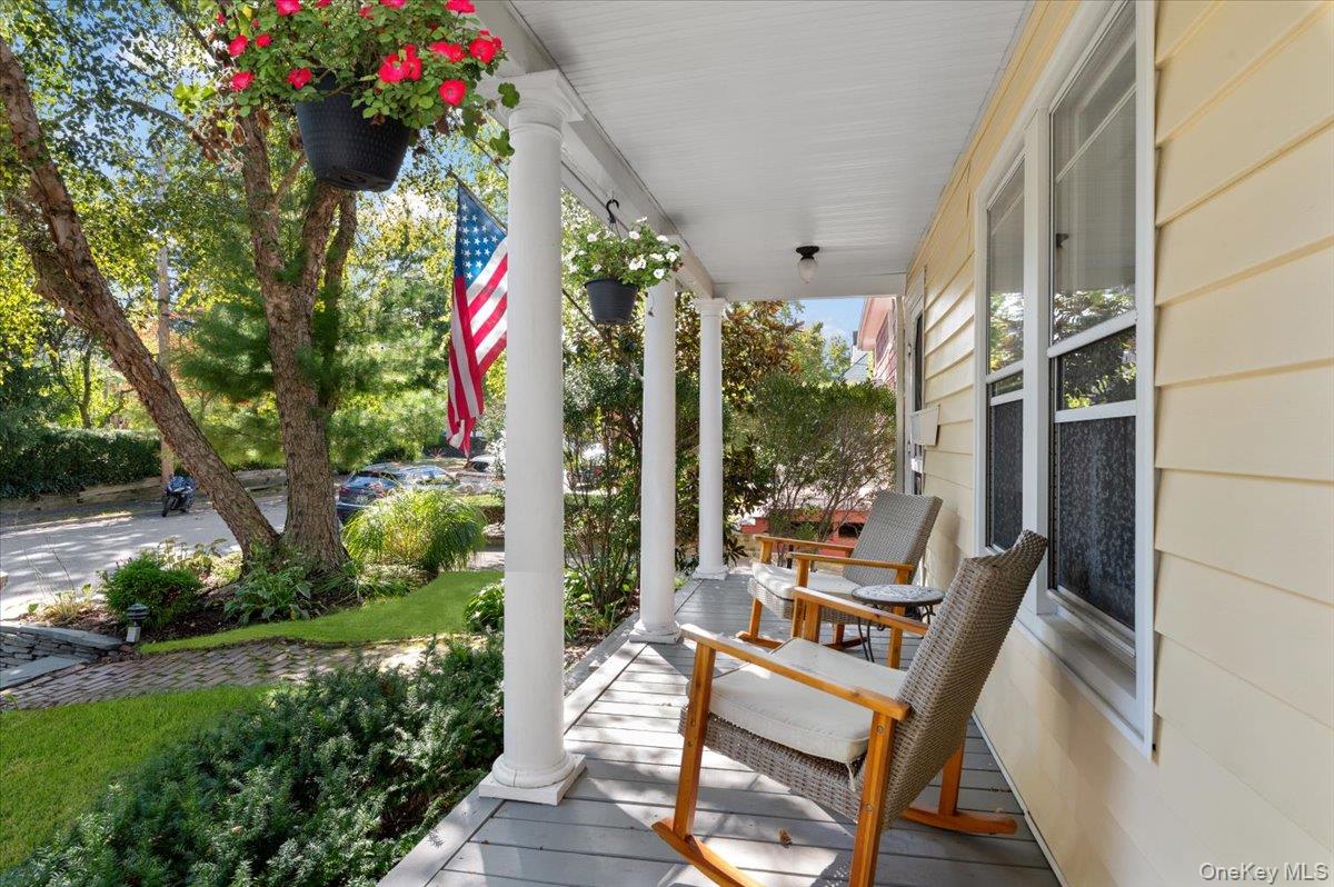 18 S Washington Street, Port Washington, NY 11050