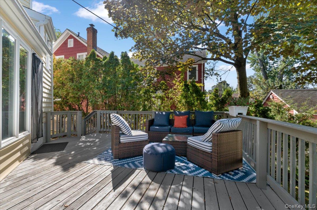 18 S Washington Street, Port Washington, NY 11050