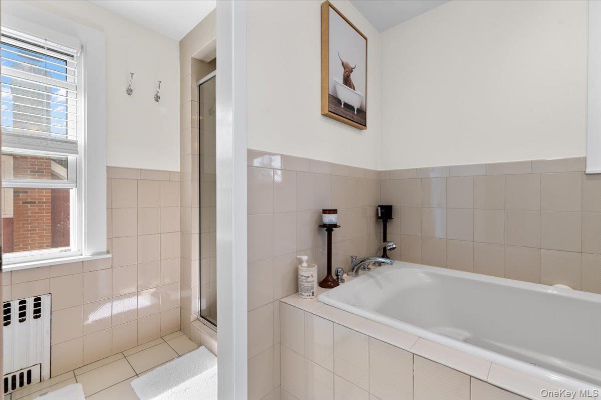 18 S Washington Street, Port Washington, NY 11050